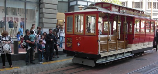 San Francisco. Cable Car - Powell Street. - Westküste, Cable Car, Cablecar, Powell Street, San Francisco - (Opera Plaza, San Francisco, California, Vereinigte Staaten)