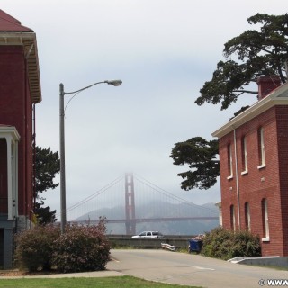 San Francisco. Golden Gate Bridge. - Westküste, Presidio, Brücke, Golden Gate Bridge, Hängebrücke, San Francisco Bay, Wahrzeichen, Bauwerk, San Francisco - (Fort Winfield Scott, San Francisco, California, Vereinigte Staaten)