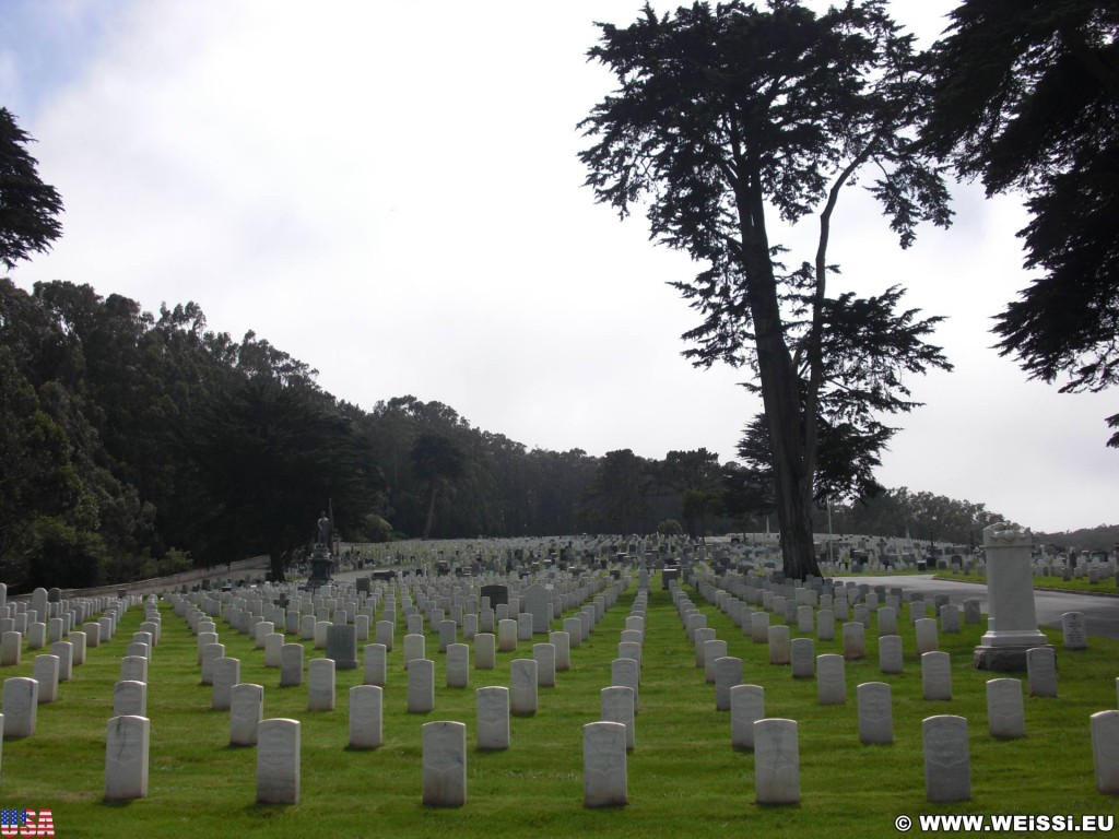 San Francisco. - Westküste, Presidio, Golden Gate National Cemetery, Nationalfriedhof, Grabstein, Grabsteine, San Francisco - (Fort Winfield Scott, San Francisco, California, Vereinigte Staaten)