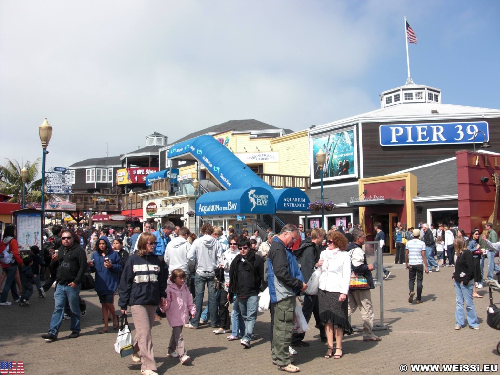 San Francisco. - Westküste, Fishermans Wharf, Pier 39, Menschen, San Francisco - (North Beach, San Francisco, California, Vereinigte Staaten)