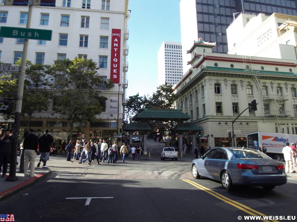 San Francisco. - Westküste, Chinatown, Chinatown Gate, Dragon Gate, San Francisco - (Chinatown, San Francisco, California, Vereinigte Staaten)