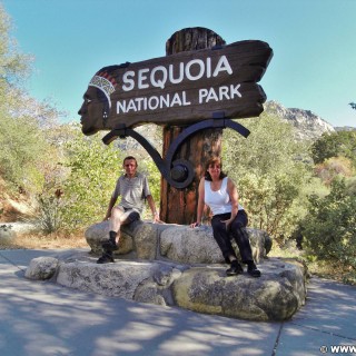 Sequoia National Park. - Schild, Einfahrtsschild, Sequoia Nationalpark - WEISSINGER Erwin - (Hammond, Sequoia National Park, California, Vereinigte Staaten)