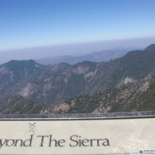 Sequoia National Park. - Landschaft, Sequoia Nationalpark, Moro Rock, Panorama - (Pinewood, Sequoia National Park, California, Vereinigte Staaten)