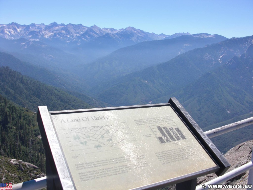 Sequoia National Park. - Schild, Landschaft, Tafel, Sequoia Nationalpark, Moro Rock, Panorama - (Pinewood, Sequoia National Park, California, Vereinigte Staaten)