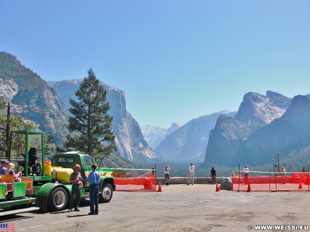 Yosemite National Park. - Yosemite Nationalpark, Aussichtspunkt, Tunnel View, Yosemite Valley Floor Tour - (Foresta, Yosemite National Park, California, Vereinigte Staaten)