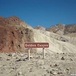 Death Valley National Park. - Schild, Tafel, Death-Valley-Nationalpark, Golden Canyon - (Furnace Creek, Death Valley, California, Vereinigte Staaten)