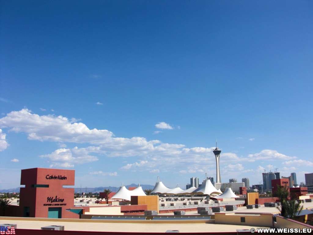 Las Vegas. - Las Vegas, Outlet Center, Las Vegas Premium Outlets, Stratosphere Tower, Turm - (Bonanza Village, Las Vegas, Nevada, Vereinigte Staaten)