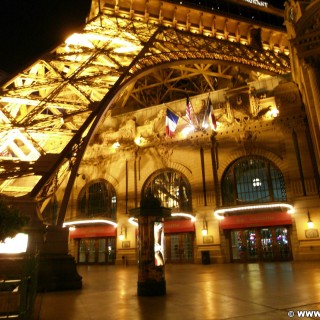 Las Vegas. - Las Vegas, Fassadenbeleuchtung, Paris Las Vegas - (Bracken, Las Vegas, Nevada, Vereinigte Staaten)