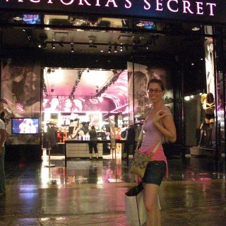 Las Vegas. - Hotel, Shopping, Victoria's Secret, Personen, Las Vegas, Shoppen, Caesars Palace Hotel - LUTZER Sandra - (Bracken, Las Vegas, Nevada, Vereinigte Staaten)
