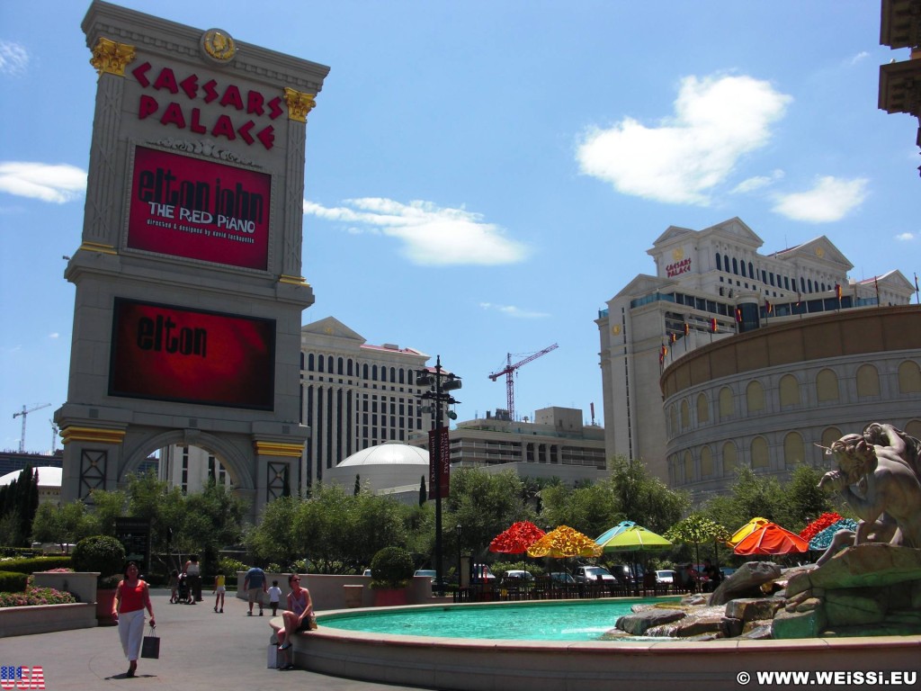 Las Vegas. - Werbeschild, Hotel, Werbeschrift, Las Vegas, Turm, Videowall, Werbeturm, Caesars Palace Hotel - (Bracken, Las Vegas, Nevada, Vereinigte Staaten)