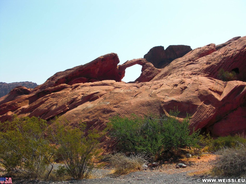 Valley of Fire State Park. Arch Rock - Valley of Fire State Park. - Felsen, Felsformation, Valley of Fire State Park, Sandstein, Sandsteinformationen, Erosion, Arch Rock - (Valley of Fire State Park, Mesquite, Nevada, Vereinigte Staaten)