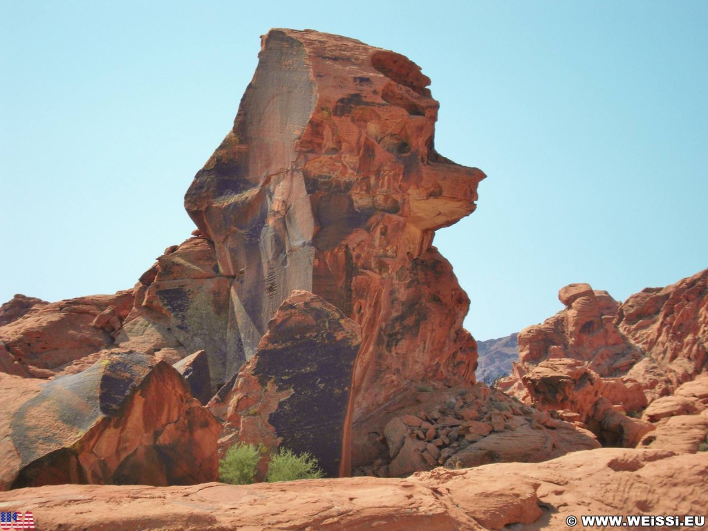 Valley of Fire State Park. Poodle Rock - Valley of Fire State Park. - Felsen, Felsformation, Valley of Fire State Park, Sandstein, Sandsteinformationen, Erosion, Poodle Rock - (Valley of Fire State Park, Mesquite, Nevada, Vereinigte Staaten)