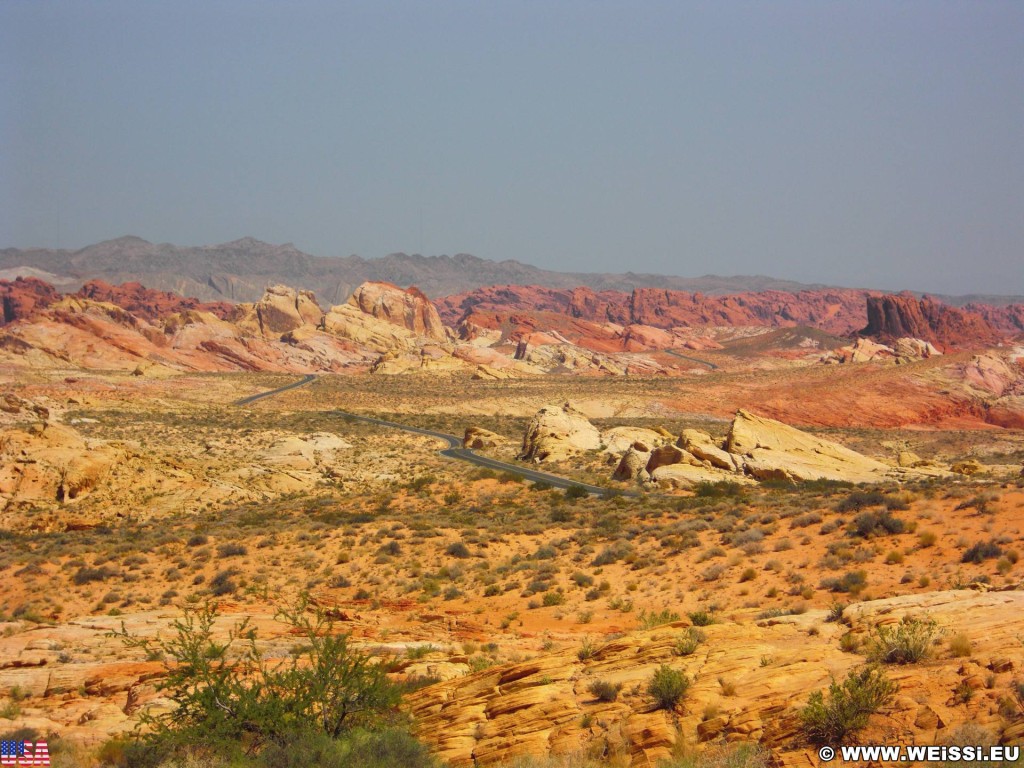 Valley of Fire State Park. Rainbow Vista - Valley of Fire State Park. - Landschaft, Felsen, Felsformation, Valley of Fire State Park, Sandstein, Sandsteinformationen, Erosion, Rainbow Vista - (Valley of Fire State Park, Overton, Nevada, Vereinigte Staaten)