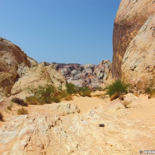 Valley of Fire State Park. White Domes Picnic Area - Valley of Fire State Park. - Felsen, Felsformation, Valley of Fire State Park, Sandstein, Sandsteinformationen, Erosion, White Domes, Picnic Area - (Valley of Fire State Park, Overton, Nevada, Vereinigte Staaten)
