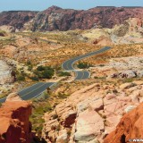 Valley of Fire State Park. Rainbow Vista - Valley of Fire State Park. - Strasse, Landschaft, Felsen, Felsformation, Valley of Fire State Park, Sandstein, Sandsteinformationen, Erosion, Rainbow Vista - (Valley of Fire State Park, Overton, Nevada, Vereinigte Staaten)