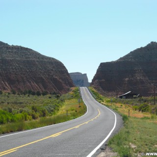 Highway 12 - Scenic Byway. - On the Road, Grand Staircase Escalante National Monument, Highway 12 - (Cannonville, Henrieville, Utah, Vereinigte Staaten)