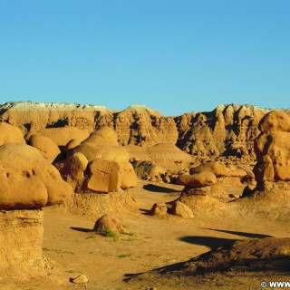 Goblin Valley State Park. - Landschaft, Skulpturen, Figuren, Sandstein, Sandsteinformationen, State Park, Goblin Valley, Mushroom Valley, Pilze, Kobolde - (Hanksville, Green River, Utah, Vereinigte Staaten)
