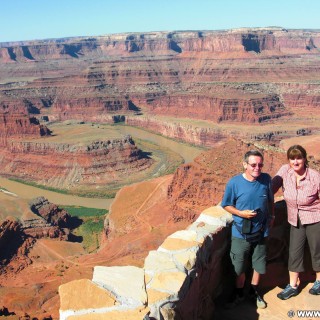Dead Horse Point State Park. - Landschaft, Fluss, Personen, State Park, Dead Horse Point State Park, Colorado River, Dead Horse Point, West Rim - WEISSINGER Edeltraud, WEISSINGER Erwin - (Moab, Utah, Vereinigte Staaten)