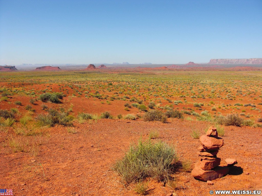 Valley of the Gods, Scenic Sandstone Valley. - Landschaft, Sandstein, Sandsteinformationen, Valley of the Gods, Scenic Sandstone Valley, Sandstone Valley - (Mexican Hat, Utah, Vereinigte Staaten)