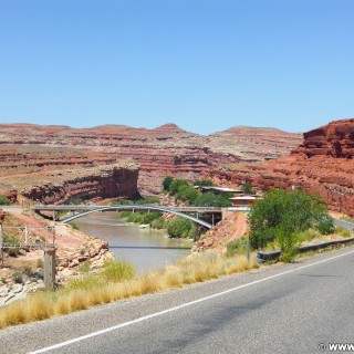 Mexican Hat. - Landschaft, Fluss, San Juan River, Mexican Hat - (Mexican Hat, Utah, Vereinigte Staaten)