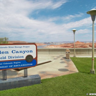 Glen Canyon National Recreation Area. - Schild, Tafel, Lake Powell, Glen Canyon National Recreation Area, Glen Canyon, Recreation Area - (Page, Arizona, Vereinigte Staaten)