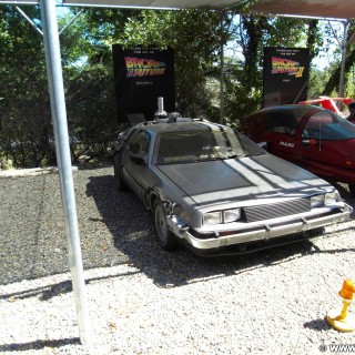 Universal Studios Hollywood. Back to the Future - Universal Studios Hollywood. - Auto, Los Angeles, Universal Studios Hollywood, Studio Tour, The Backlot Tour, Fahrzeug, Back to the Future, DeLorean DMC-12, Zeitmaschine - (Universal City, California, Vereinigte Staaten)