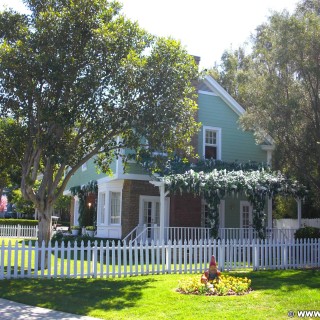 Universal Studios Hollywood. 4352 Wisteria Lane - Universal Studios Hollywood. - Gebäude, Haus, Los Angeles, Universal Studios Hollywood, Studio Tour, The Backlot Tour, Wisteria Lane, Desperate Housewives - (Universal City, California, Vereinigte Staaten)