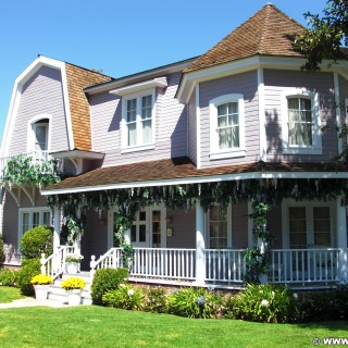 Universal Studios Hollywood. 4351 Wisteria Lane - Universal Studios Hollywood. - Gebäude, Haus, Los Angeles, Universal Studios Hollywood, Studio Tour, The Backlot Tour, Wisteria Lane, Desperate Housewives, 4351 Wisteria Lane - (Universal City, California, Vereinigte Staaten)