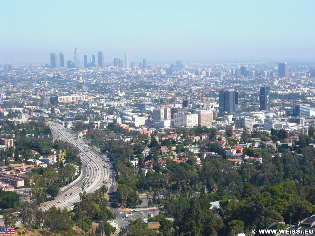 Los Angeles. Mulholland Drive - Los Angeles. - Aussichtspunkt, Overlook, Los Angeles, Bowl Overlook, Mulholland Drive, Downtown - (Hollywood, Los Angeles, California, Vereinigte Staaten)