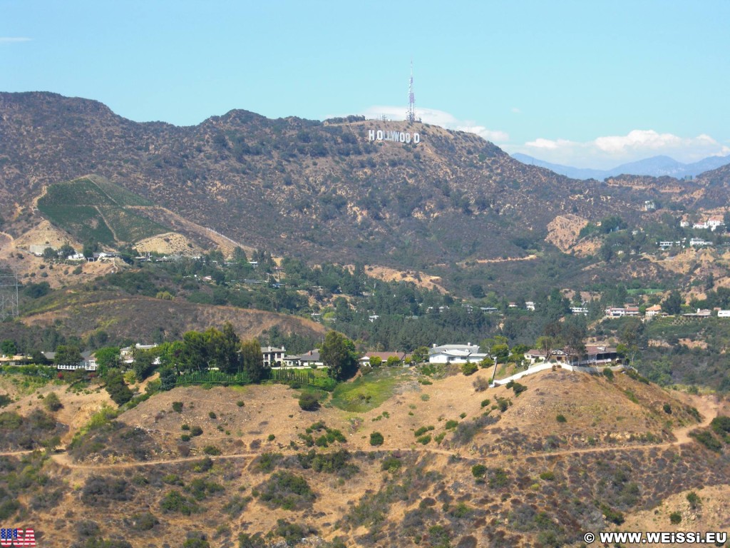 Los Angeles. Mulholland Drive - Los Angeles. - Werbeschrift, Aussichtspunkt, Schriftzug, Overlook, Hollywood Sign, Los Angeles, Bowl Overlook, Mulholland Drive - (Hollywood, Los Angeles, California, Vereinigte Staaten)