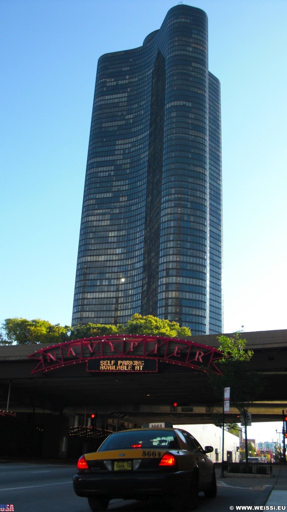 Lake Point Tower. - Gebäude, Wolkenkratzer, Cityfront Place, Lake Point Tower - (Cityfront Place, Chicago, Illinois, Vereinigte Staaten)