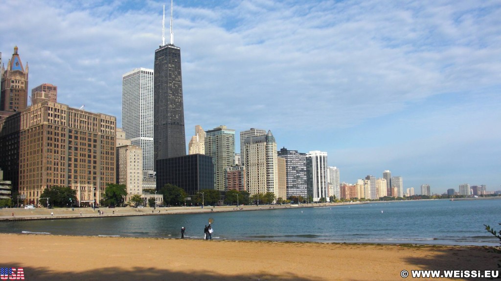 Skyline. vom Olive Park. - Gebäude, Skyline, Wolkenkratzer, John Hancock Center, Cityfront Place - (Cityfront Place, Chicago, Illinois, Vereinigte Staaten)