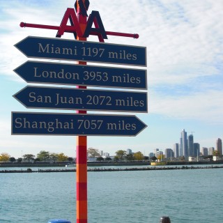 Navy Pier. - Schild, Tafel, Cityfront Place, Navy Pier - (Cityfront Place, Chicago, Illinois, Vereinigte Staaten)