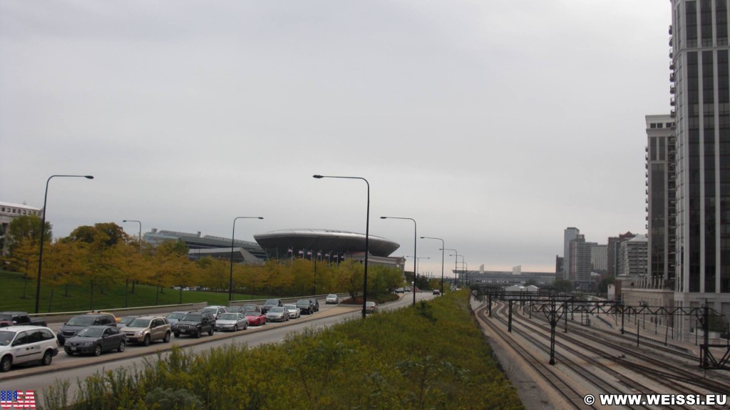 Blick. auf Soldier Field. - Park Row - (Park Row, Chicago, Illinois, Vereinigte Staaten)