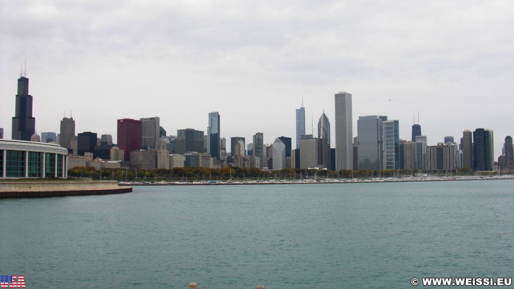 Skyline. von Northerly Island. - Skyline, Wolkenkratzer, Central Station - (Central Station, Chicago, Illinois, Vereinigte Staaten)