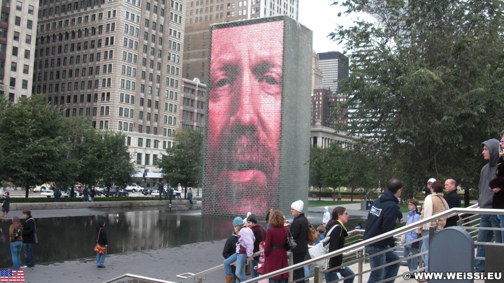 Crown Fountain. Millennium Park. - Fort Dearborn Addition, Millennium Park, Crown Fountain - (Fort Dearborn Addition, Chicago, Illinois, Vereinigte Staaten)