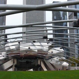 Jay Pritzker Pavilion. im Millennium Park. - Gebäude, Fort Dearborn Addition, Millennium Park, Jay Pritzker Pavillon - (Fort Dearborn Addition, Chicago, Illinois, Vereinigte Staaten)