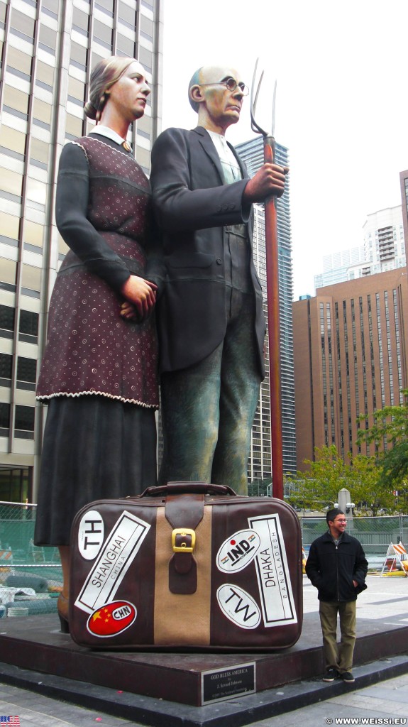 Figuren. am Jean Baptiste Point Du Sable Homesite Platz. - Cityfront Center, Dr. B.H. McKeeby, Nan Wood Graham, American Gothic - (Cityfront Center, Chicago, Illinois, Vereinigte Staaten)