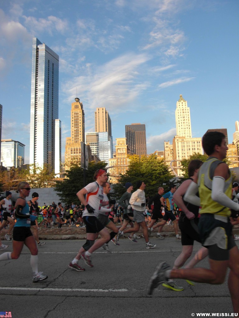 Bank of America Marathon. - Fort Dearborn Addition, Legacy Tower, Pittsfield Building - (Fort Dearborn Addition, Chicago, Illinois, Vereinigte Staaten)