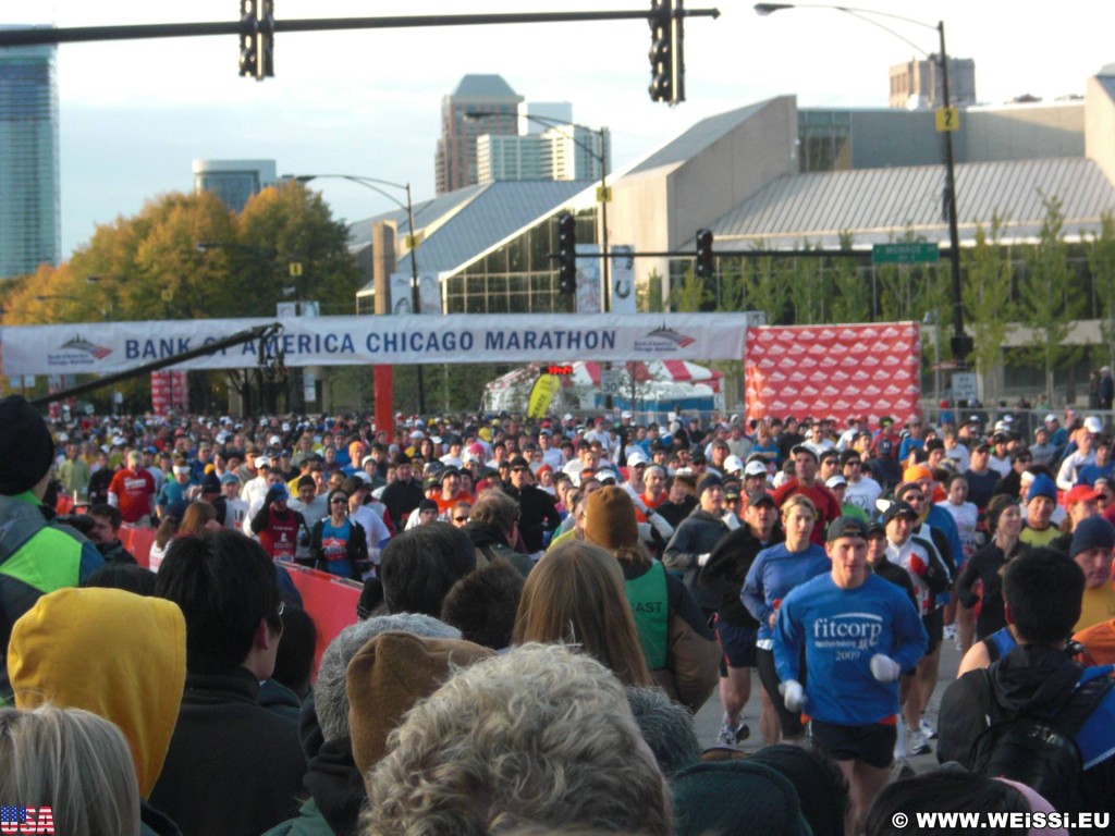 Bank of America Marathon. - Fort Dearborn Addition - (Fort Dearborn Addition, Chicago, Illinois, Vereinigte Staaten)
