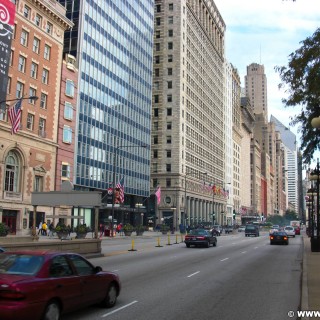 Häuserschlucht. - Fort Dearborn Addition - (Fort Dearborn Addition, Chicago, Illinois, Vereinigte Staaten)
