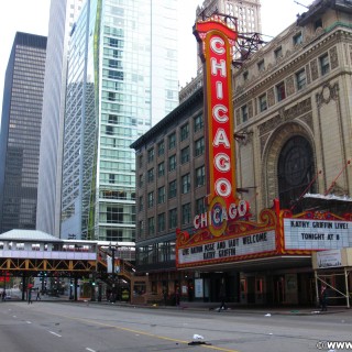 Chicago Theatre. - Fort Dearborn Addition, Chicago Theatre - (Fort Dearborn Addition, Chicago, Illinois, Vereinigte Staaten)