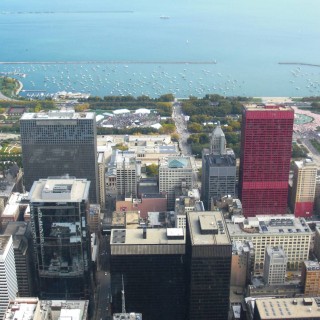 Willis Tower. Ausblick vom Willis Tower. - Skyline, Lake Point Tower, CNA Center, Duncans Addition, Willis Tower, Legacy Tower, Xerox Center - (Duncans Addition, Chicago, Illinois, Vereinigte Staaten)