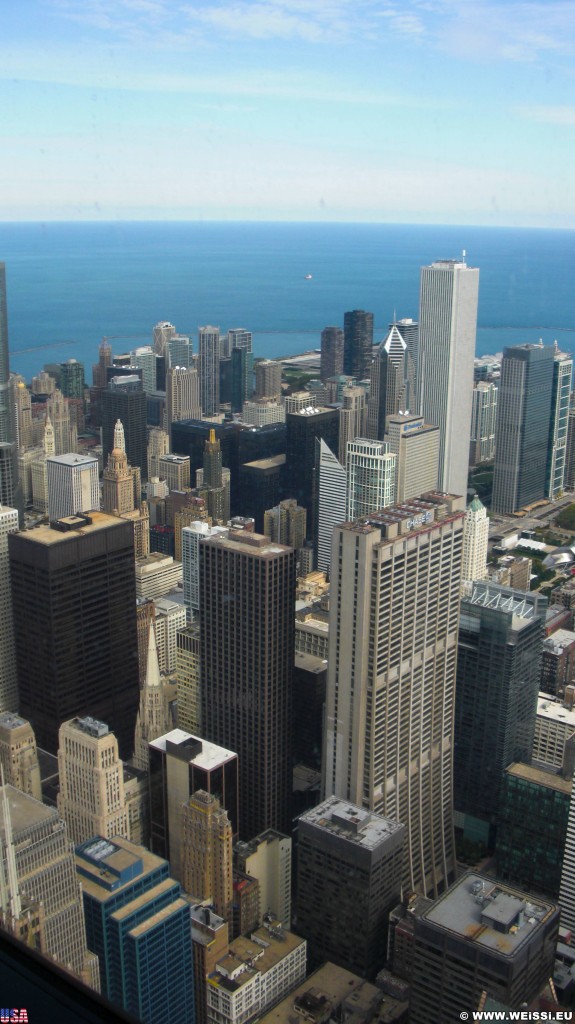 Willis Tower. Ausblick vom Willis Tower. - Skyline, Fort Dearborn Addition, Aon Center, Willis Tower, Chase Tower - (Fort Dearborn Addition, Chicago, Illinois, Vereinigte Staaten)