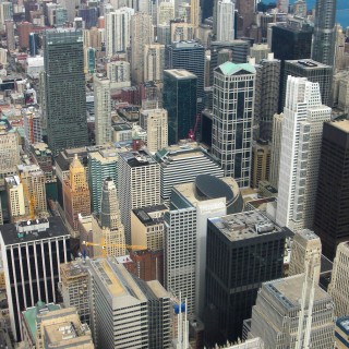 Willis Tower. Ausblick vom Willis Tower. - Skyline, Trump International Hotel and Tower, John Hancock Center, Fort Dearborn Addition, Willis Tower, R.R. Donnelley Center, James R. Thompson Center, Century Tower - (Fort Dearborn Addition, Chicago, Illinois, Vereinigte Staaten)