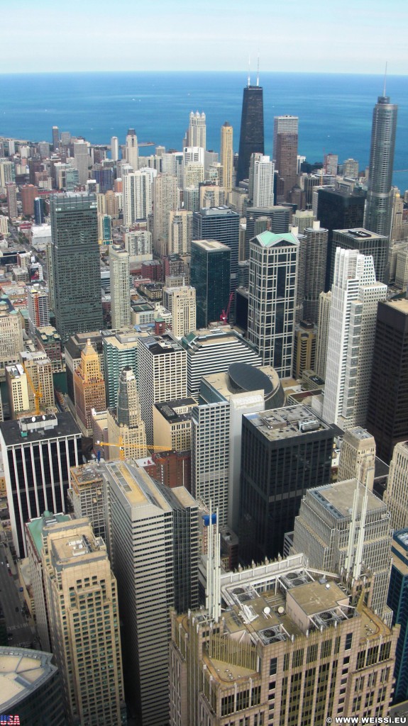 Willis Tower. Ausblick vom Willis Tower. - Skyline, Trump International Hotel and Tower, John Hancock Center, Fort Dearborn Addition, Willis Tower, R.R. Donnelley Center, James R. Thompson Center, Century Tower - (Fort Dearborn Addition, Chicago, Illinois, Vereinigte Staaten)