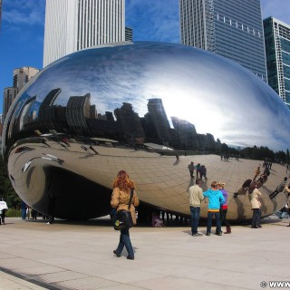 Cloud Gate. im Millenium Park. - Fort Dearborn Addition, Cloud Gate, The Bean - (Fort Dearborn Addition, Chicago, Illinois, Vereinigte Staaten)