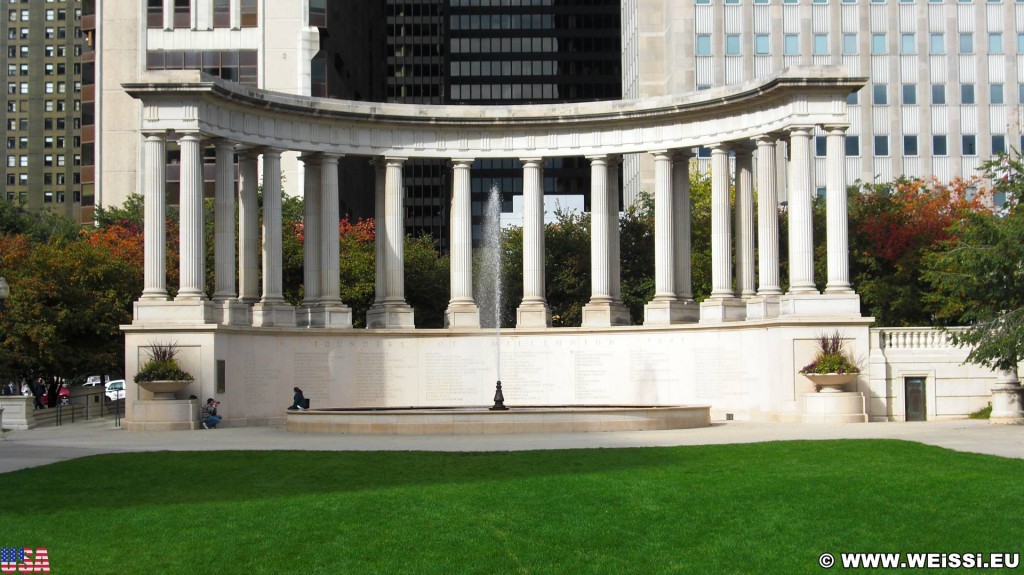 Wrigley Square. im Millenium Park. - Fort Dearborn Addition - (Fort Dearborn Addition, Chicago, Illinois, Vereinigte Staaten)