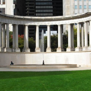 Wrigley Square. im Millenium Park. - Fort Dearborn Addition - (Fort Dearborn Addition, Chicago, Illinois, Vereinigte Staaten)