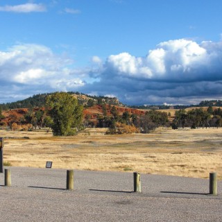 Devils Tower National Monument. - Schild, Sehenswürdigkeit, Landschaft, Tafel, Berg, Monolith, Attraktion, Teufelsturm - (Devils Tower, Wyoming, Vereinigte Staaten)